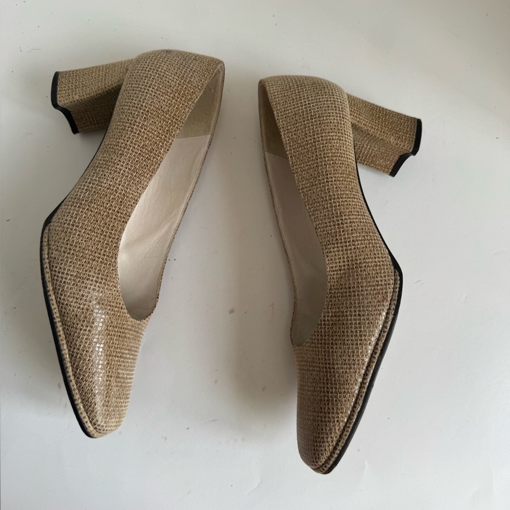 Stuart Weitzman Diamondback Snakeskin embossed leather Shoes/Pumps. Size 7.5 - Picture 6 of 15
